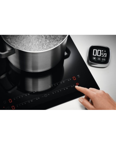 Варильна поверхня Electrolux EIS624