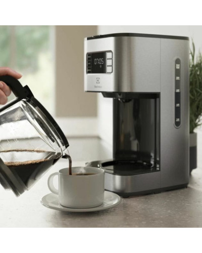 Кавоварка Electrolux E5CM1-6ST