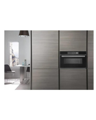 Мікрохвильова піч Whirlpool AMW 730/NB