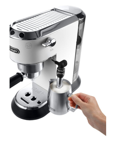 Кавоварка Delonghi EC 685.W Dedica